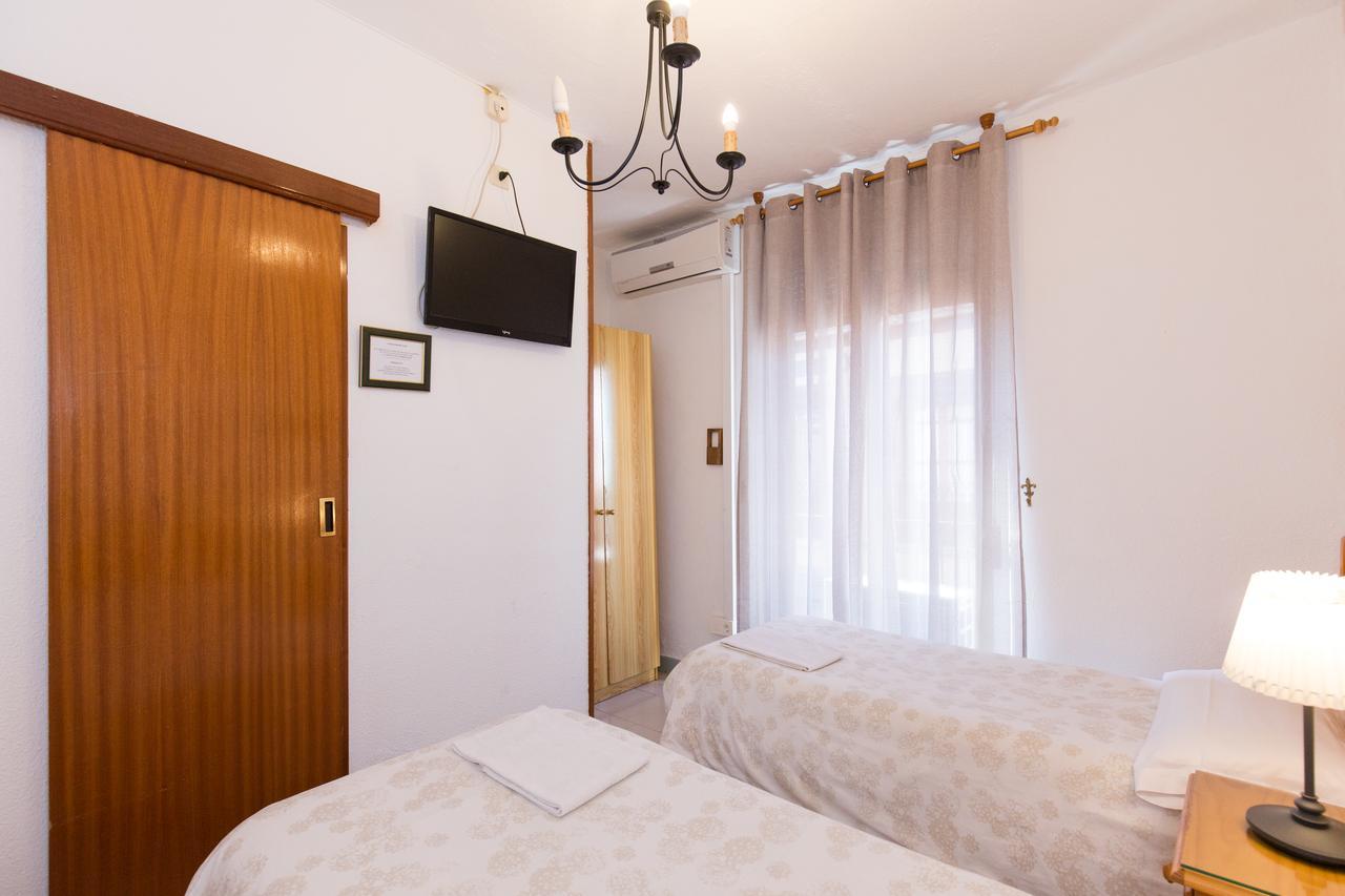 Pension Mesones Гранада Экстерьер фото