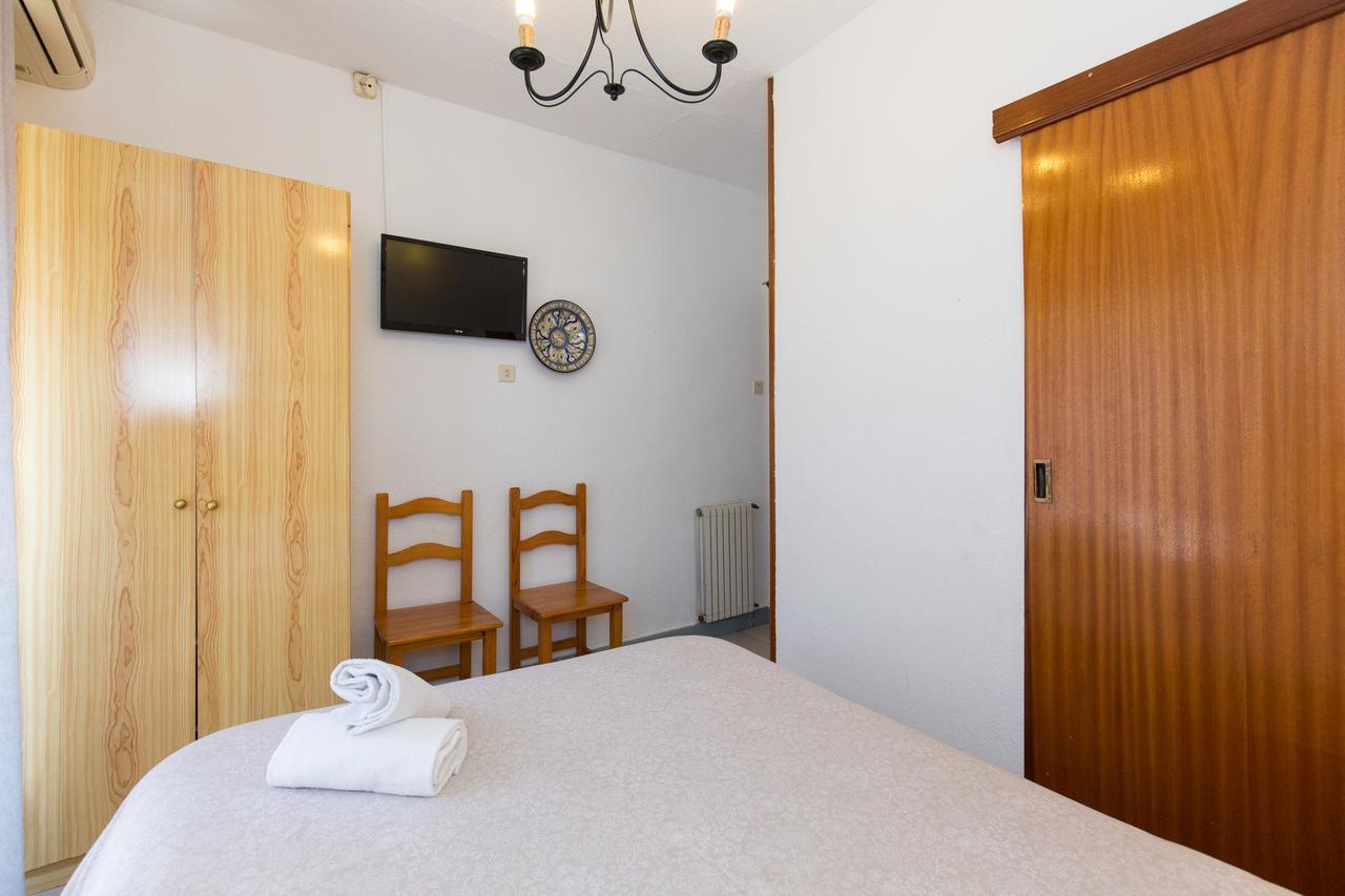Pension Mesones Гранада Экстерьер фото