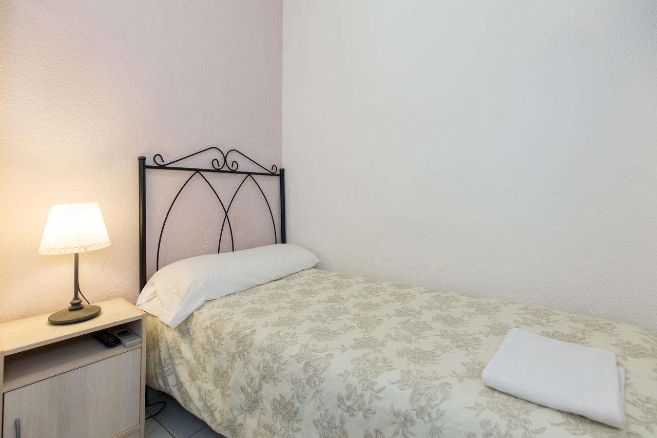 Pension Mesones Гранада Экстерьер фото