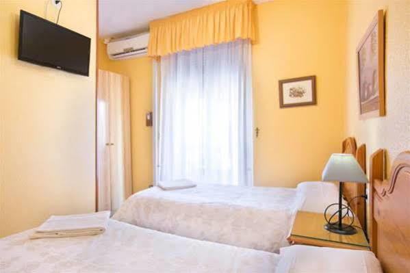 Pension Mesones Гранада Экстерьер фото