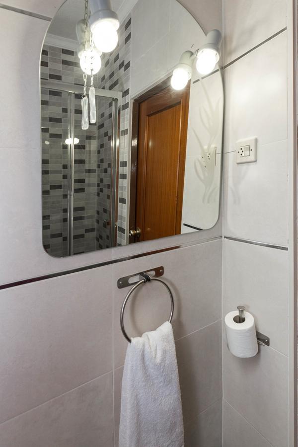 Pension Mesones Гранада Экстерьер фото