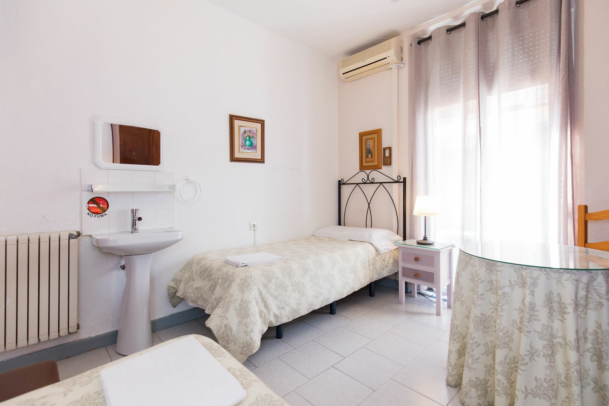 Pension Mesones Гранада Экстерьер фото