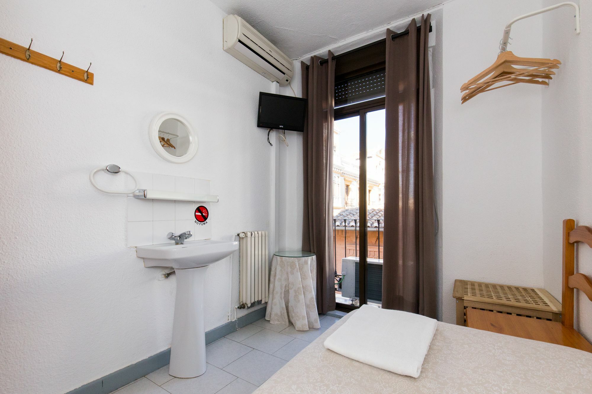 Pension Mesones Гранада Экстерьер фото
